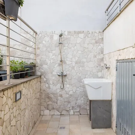 Con Parcheggio Max 3pers, Bagno 게스트하우스 3*